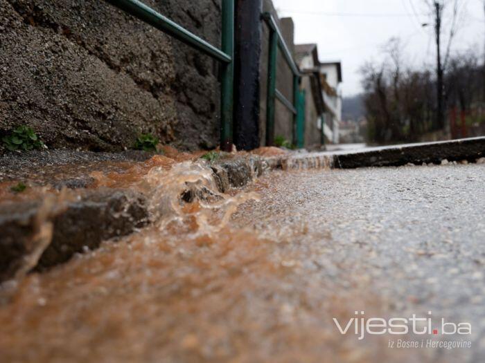 Mještani Širokače i Curinih njiva zabrinuti: Ponovo aktivirana klizišta