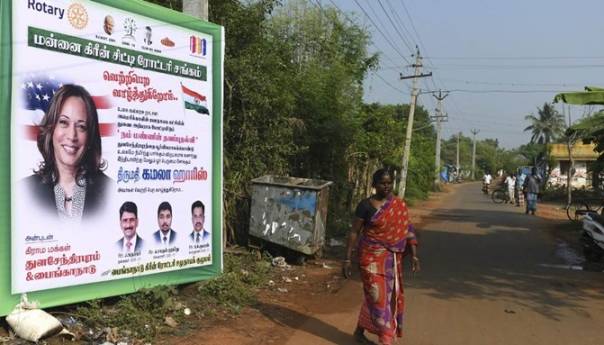 Mještani u selu u Indiji mole se za pobjedu Kamale Harris