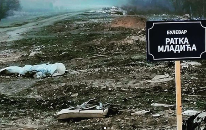 Mlada Vojvodina na deponiji postavila natpis Bulevar Ratka Mladića 