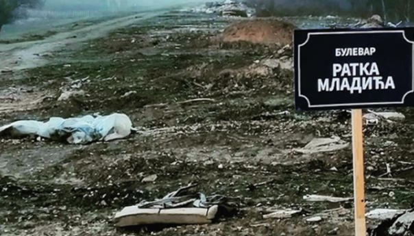 Mlada Vojvodina na deponiji postavila natpis Bulevar Ratka Mladića