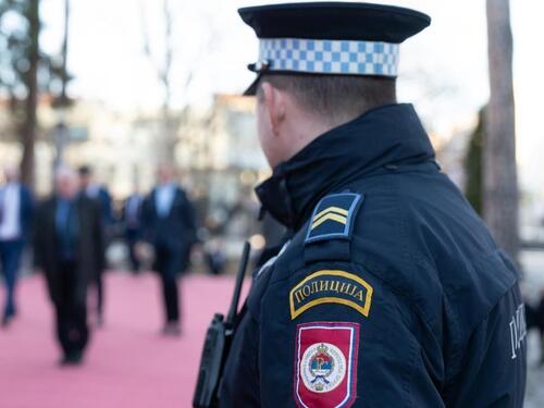 Mladi Banjalučanin prijavio komandira, tvrdi da ga je ponizio i pretukao