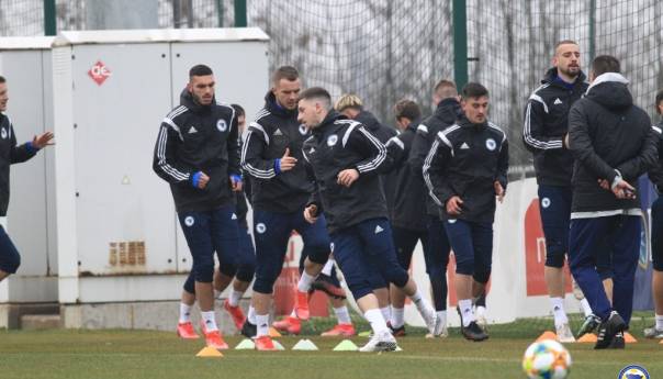 Mladi bh. nogometaši okupili se u Zenici
