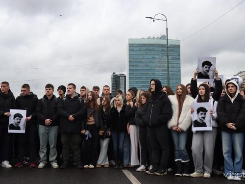 Mladi blokirali glavnu ulicu, protest u Sarajevu