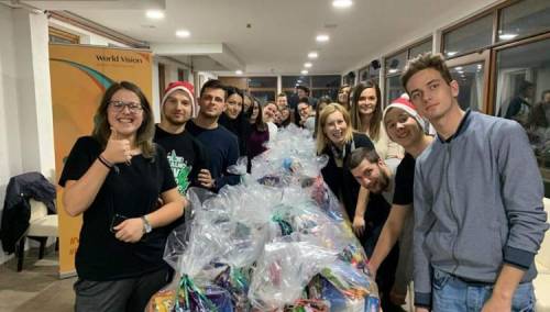 Mladi Goražda prikupljaju paketiće za djecu u stanju socijalne potrebe