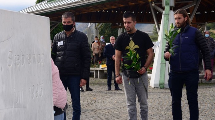 Mladi iz Zagreba odali počast žrtvama genocida u Srebrenici
