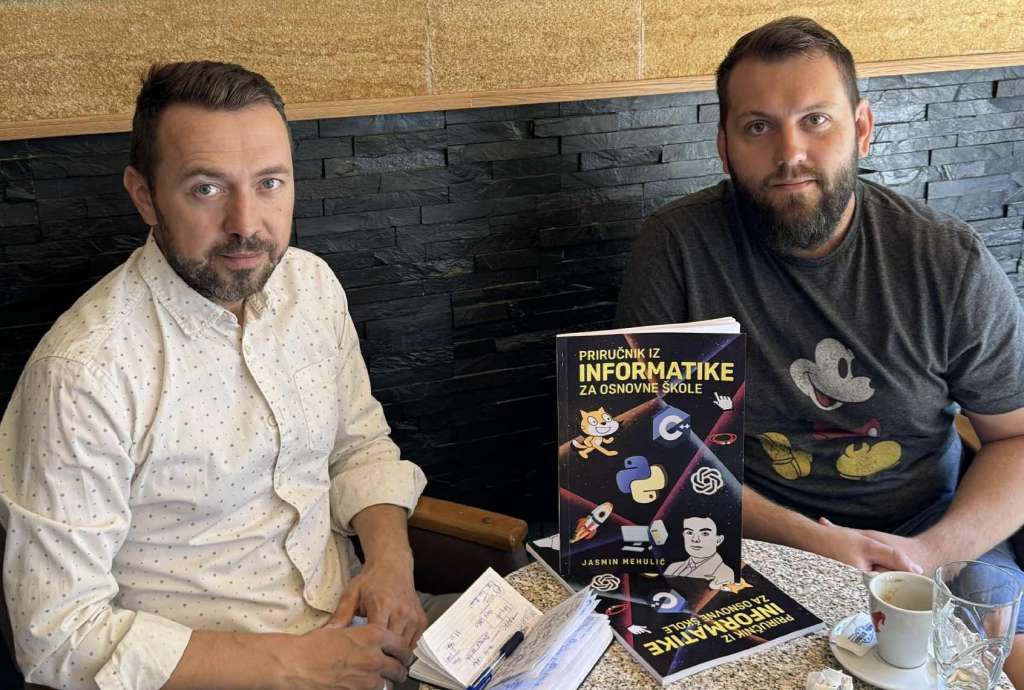 Mladi nastavnik donosi inovacije iz inostranstva kroz priručnik informatike