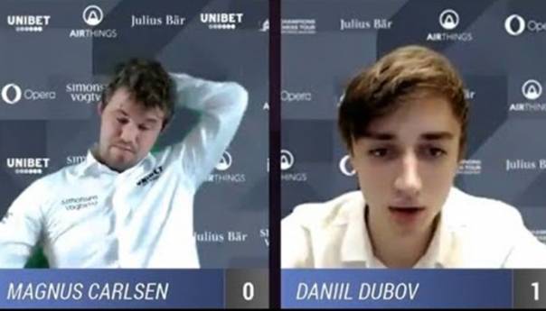 Mladi Rus porazio svjetskog prvaka u šahu