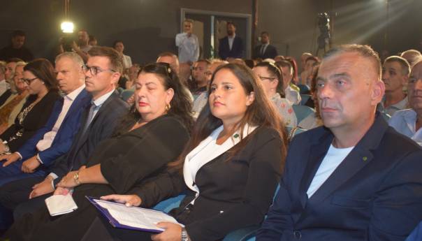 Mladi SBB-a: Ne idemo nigdje, borit ćemo se za državu