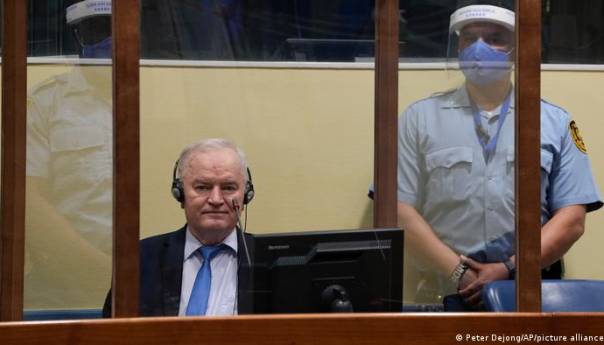 Mladić će umrijeti u ćeliji, ali njegovo 'mračno djelo' živi