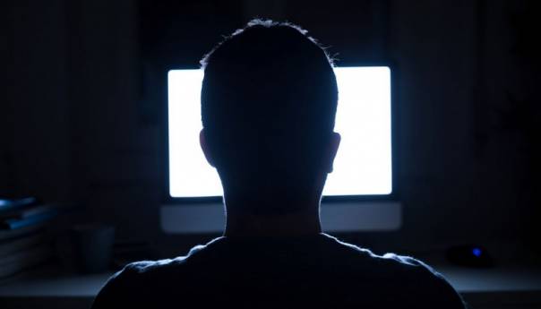 Mladić iz Sarajeva optužen za podsticanja na terorizam putem interneta