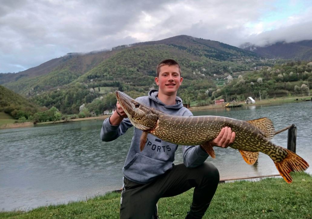 Mladić u Plivi izvukao štuku od skoro sedam kilograma