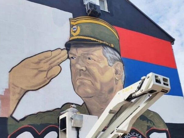 Mladićev mural osvanuo u još jednom bh. gradu