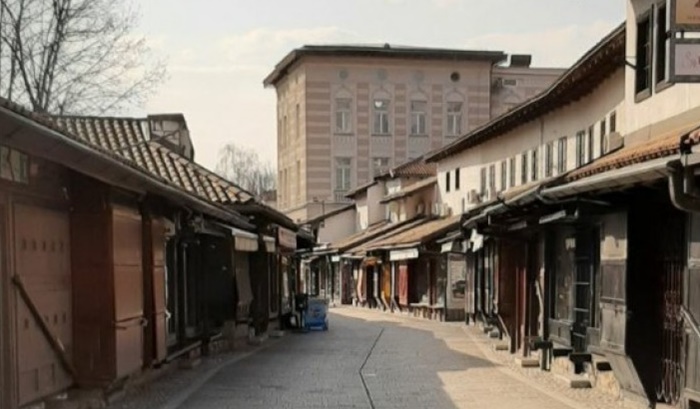 Mlađi od 18 mogu s roditeljima u auto, stariji od 65 po penzije