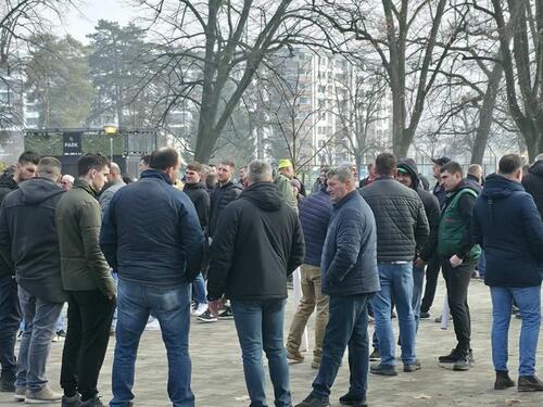 Mljekari iz RS izašli na ulice: Na ivici su opstanka