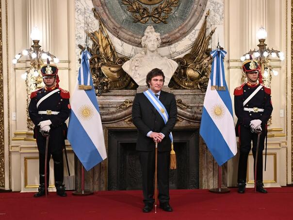 MMF odobrio 4,7 milijardi dolara za Argentinu, hvali novu vladu