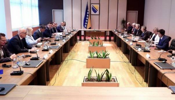 MMF poručio da nisu za smanjenje poreskih opterećenja