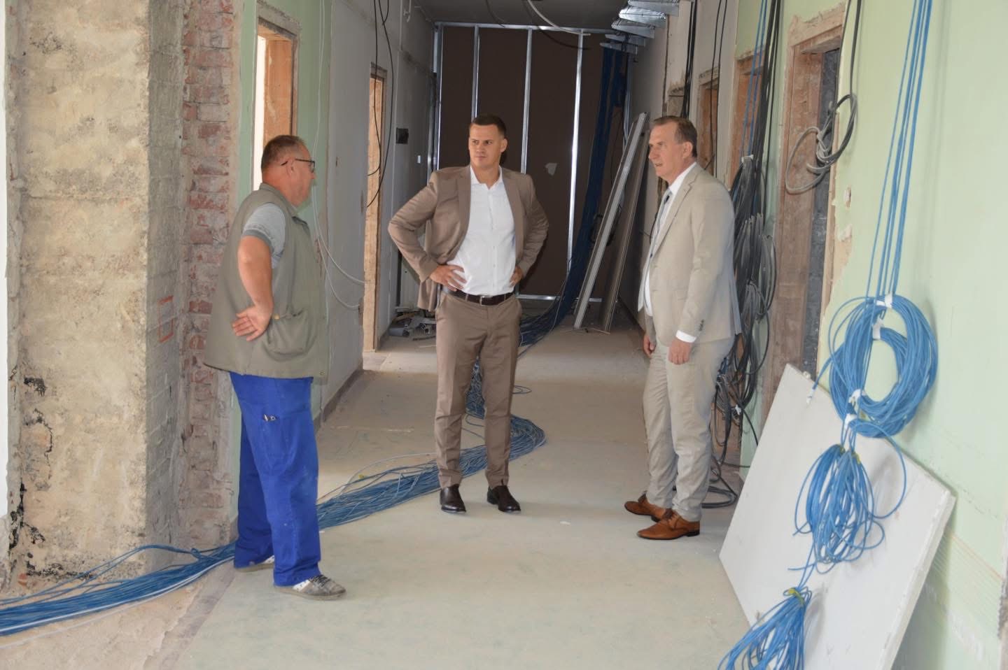 Modernizuje se UKC Tuzla, višemilionska ulaganja