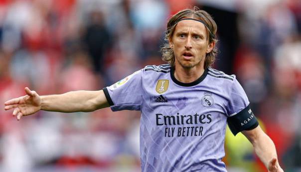 Modrić ostaje u Realu, može postati rekorder