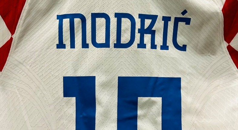Modrić poklonio potpisani dres žrtvama zemljotresa u Turskoj