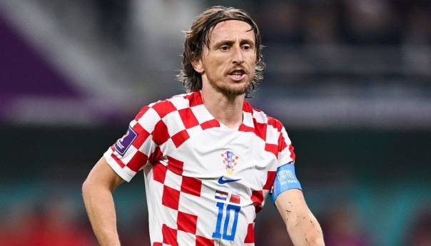 Modrić se ponudio da odmah igra za Real, Ancelotti: Luka, ne zaje*avaj me