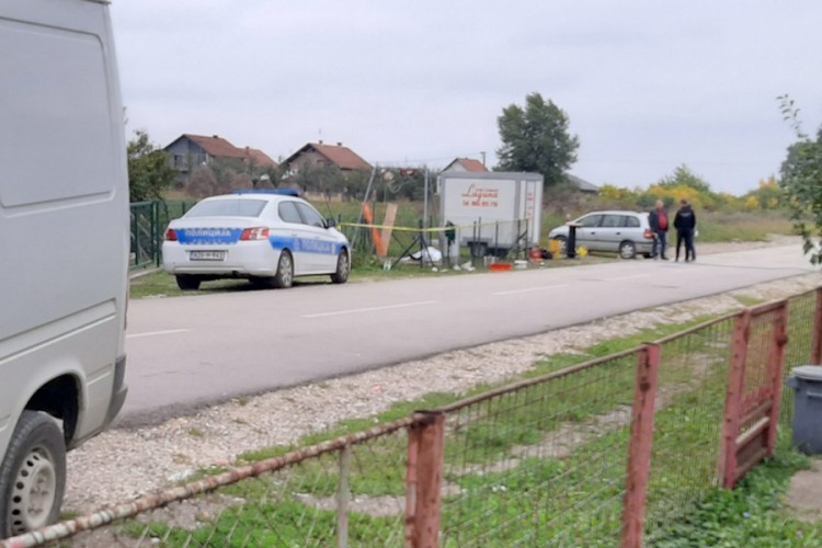 Modriča: Radnici upali u kanalizaciju, jedan poginuo