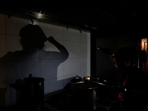 Mogući cyber napad uzrok masovnog nestanka struje u Španiji i Portugalu