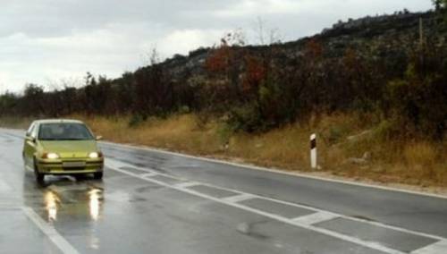 Mokar i vlažan kolovoz u centralnim i višim predjelima, učestali odroni