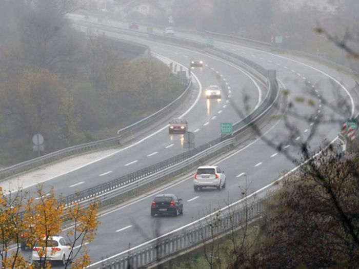 Mokar kolovoz, opasnost od odrona