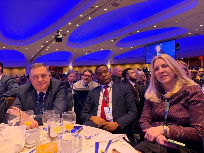 Molitveni doručak u SAD-u, među hiljadama gostiju i Dodik