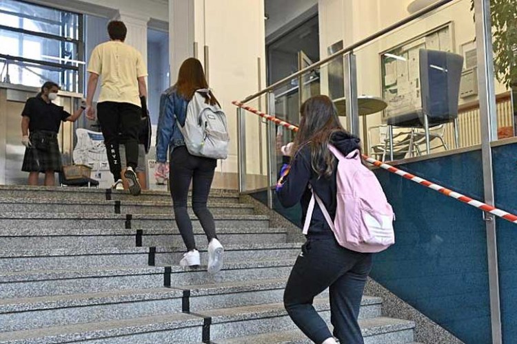 Moskva produžava školski odmor zbog koronavirusa