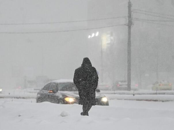 Moskva zatrpana snijegom, u dijelovima Sibira temperature -50 stepeni Celzijevih