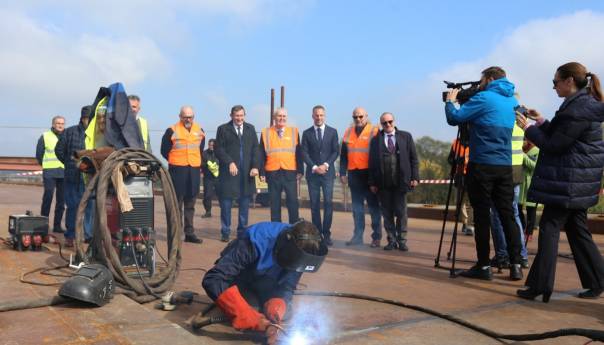 Most na Savi kod Gradiške zvanično spojen