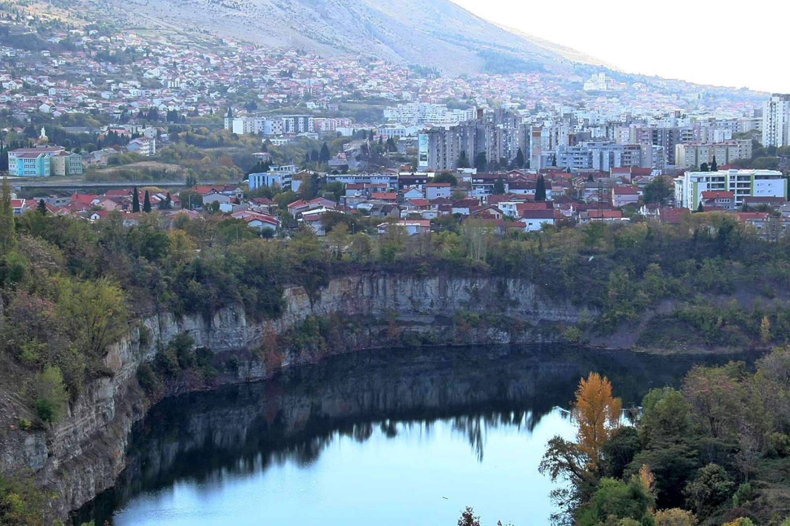 Mostar: 80 do 100 tijela ubijenih u masovnoj grobnici na kopu Vihovići