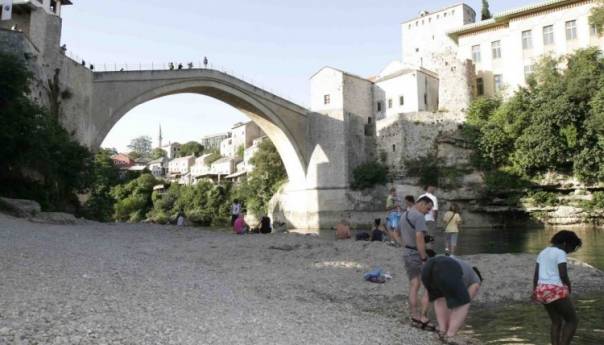 Mostar danas najtopliji sa 34 stepena, sutra sunčano i još toplije u cijeloj BiH