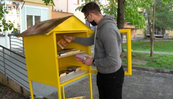 Mostar dobio male ulične biblioteke