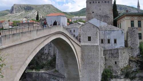 Mostar i Zenica najtopliji sa 34 stepena, sutra sunčano i vruće