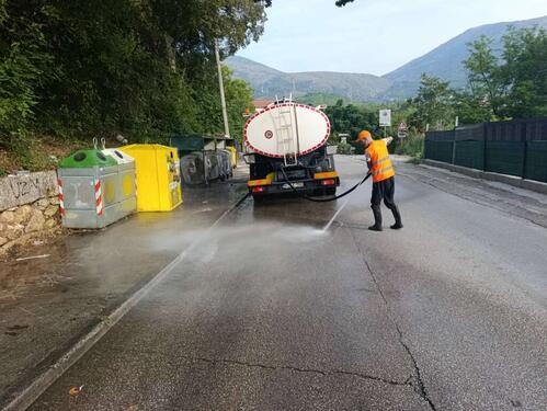 Mostar: Otpad se privremeno odvozi na deponiju Mošćanica, u toku čišćenje ulica