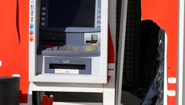 Mostar: Raznijeli bankomat, ali nisu uspjeli odnijeti novac