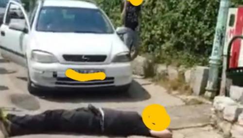 Mostarac tijelom zaustavio ulazak automobila u UNESCO zonu