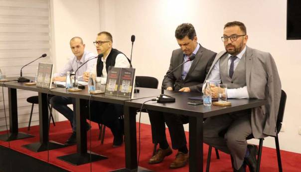Mostarcima predstavljena knjiga 'Diskurs o bosanstvu' Senadina Lavića