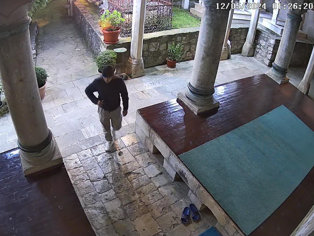 Mostarske džamije na meti vandala, uzaludne prijave policiji 