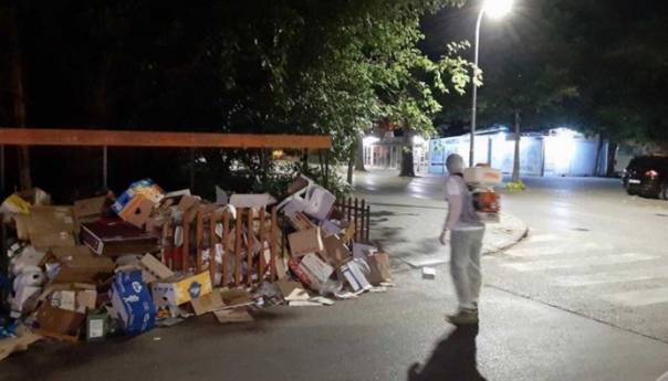 Mostarski Dom zdravlja dezinfikuje javne površine