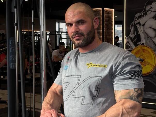 Mostarski influenser tražio dres Lukića: "Zabit će ga Jovo večeras"