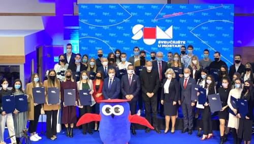Mostarsko sveučilište dodijelilo Rektorove nagrade, plakete i povelje