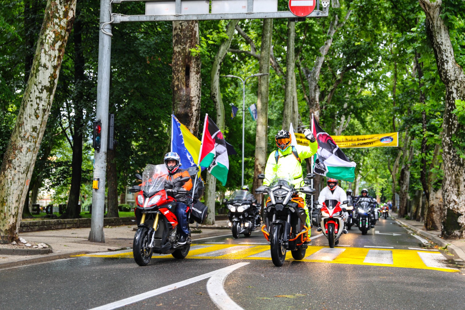 Motociklisti iz Bihaća krenuli put Potočara: Povezujemo kapije BiH, Srebreničani nisu sami!