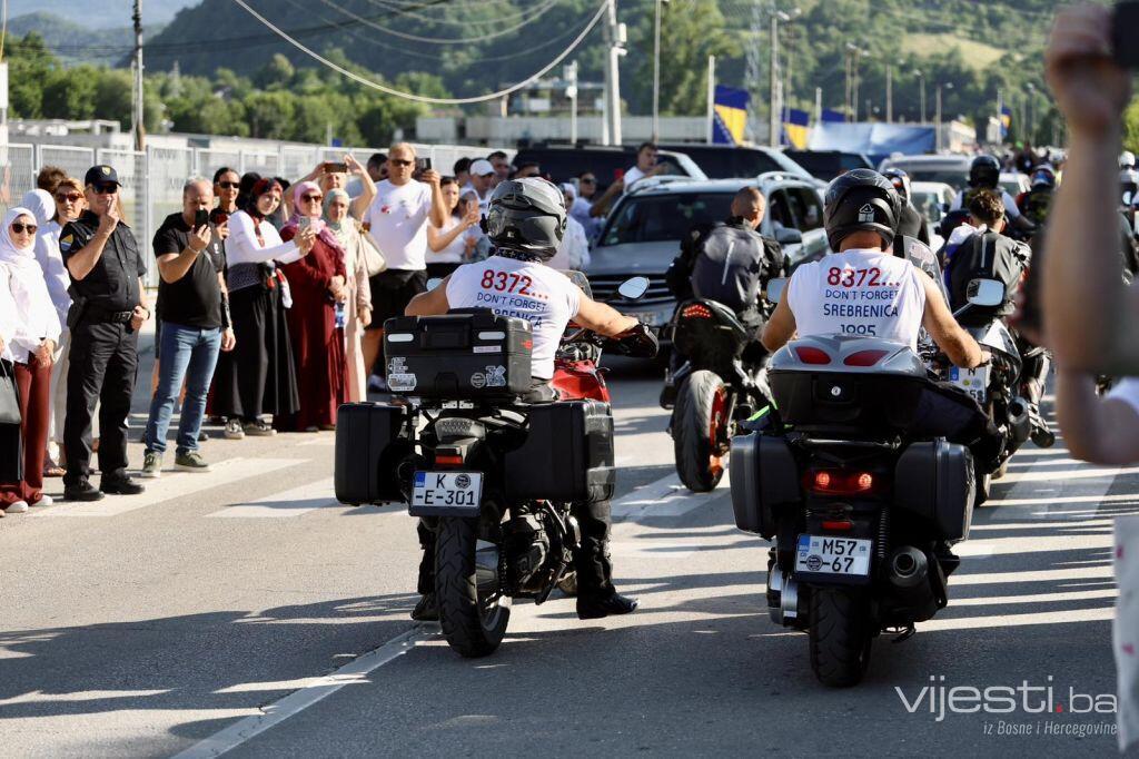 Motociklisti stigli u Potočare uoči kolektivne dženaze