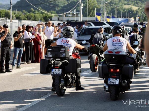 Motociklisti stigli u Potočare uoči kolektivne dženaze