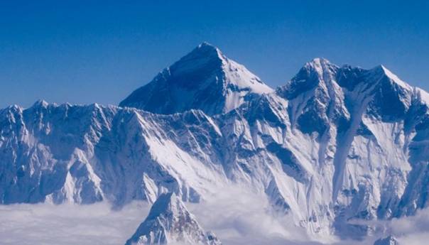 Mount Everest narastao 86 centimetara