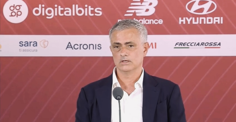 Mourinho dobio pitanje o Džeki i odmah ‘zaratio’ s novinarima