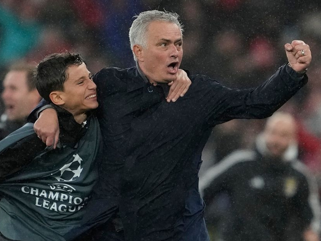 Mourinho: Ovo nisam u karijeri doživio, a ljudima poručujem da ne skaču s balkona